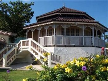 Paradise Clarridge View Hotel Montego Bay Exterior photo